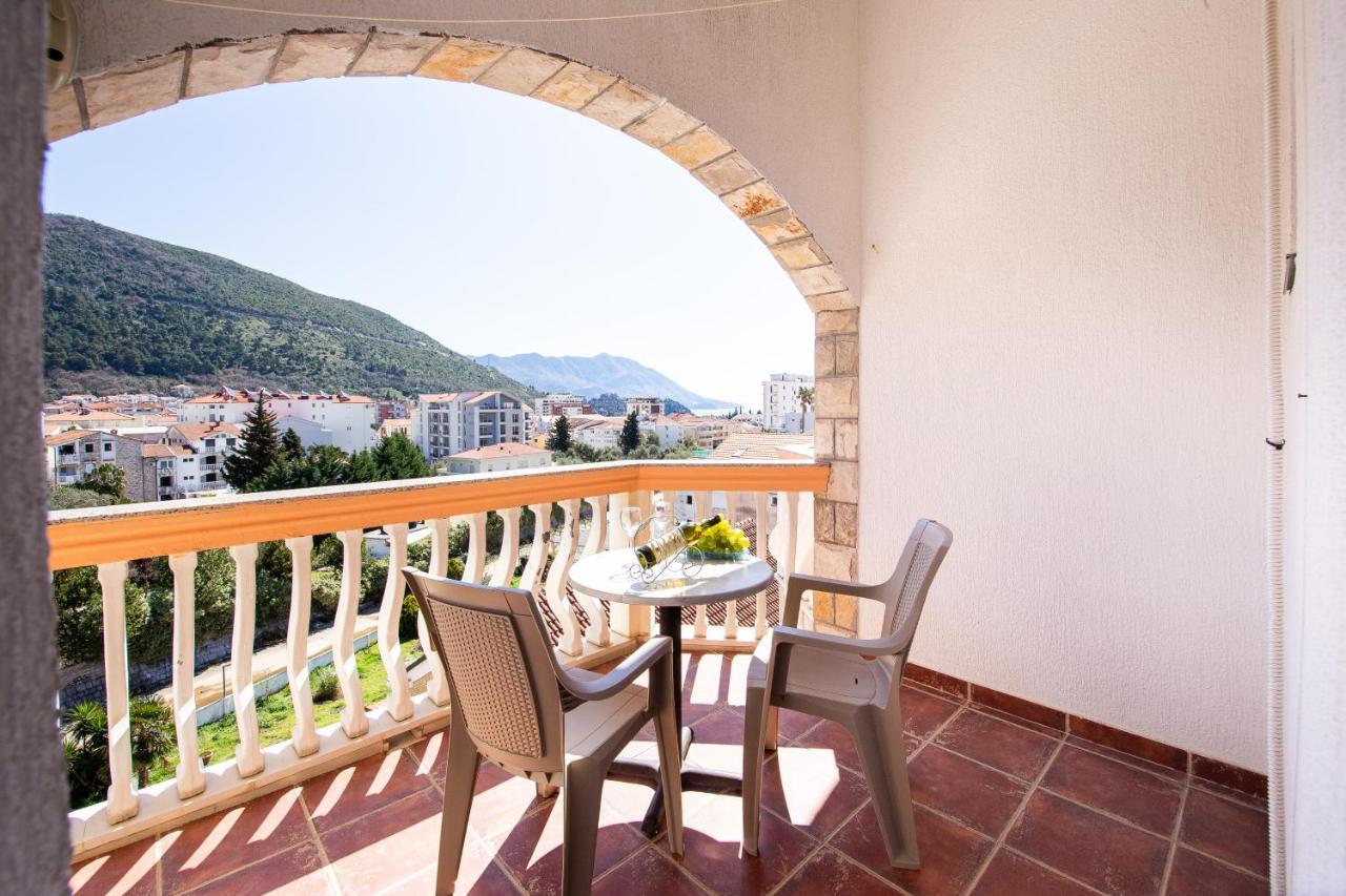 Villa Iper Будва Екстериор снимка