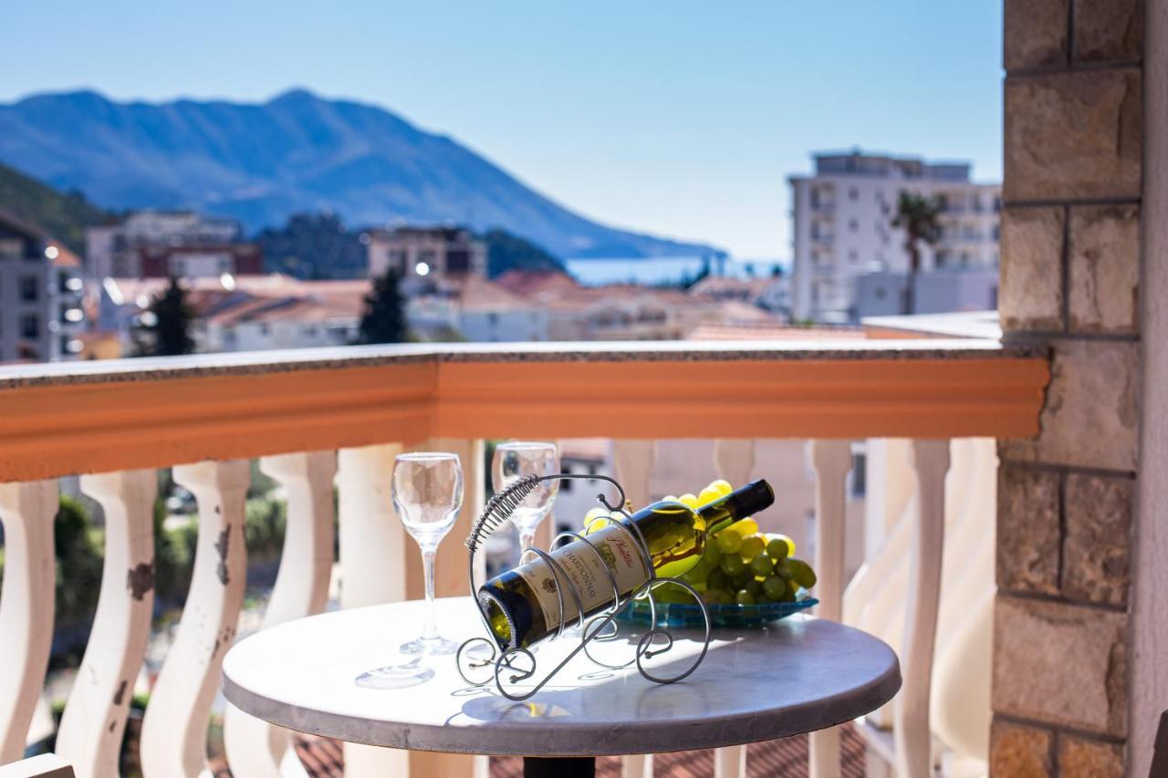 Villa Iper Будва Екстериор снимка
