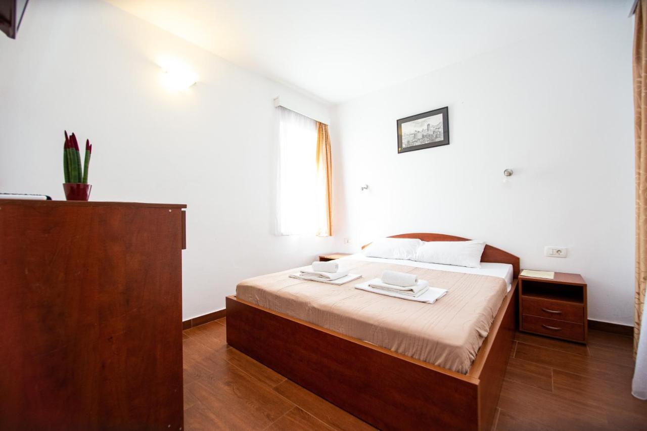 Villa Iper Будва Екстериор снимка